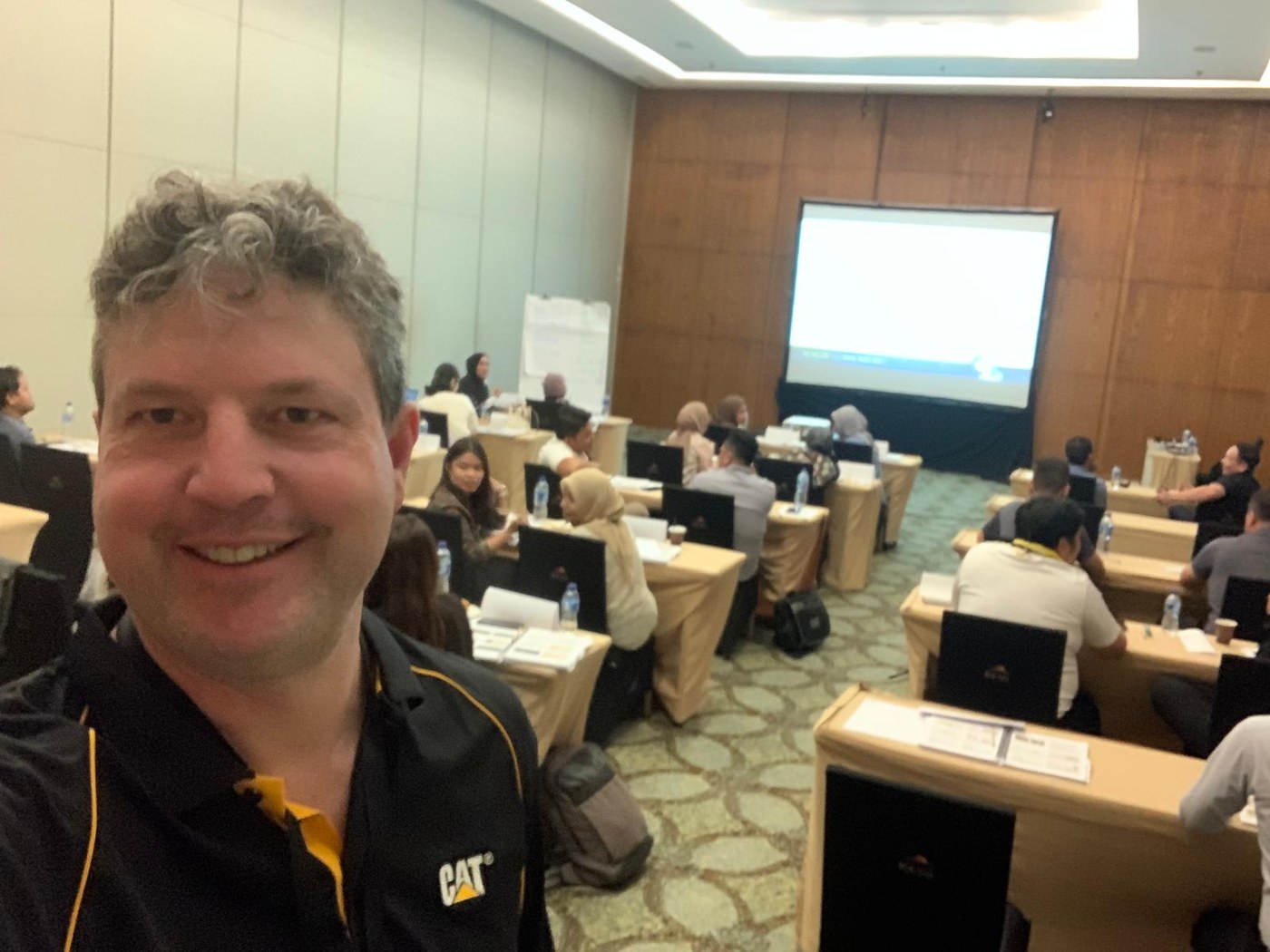 Solution Training session in Malaga, Spain, with delegates at individual workstations